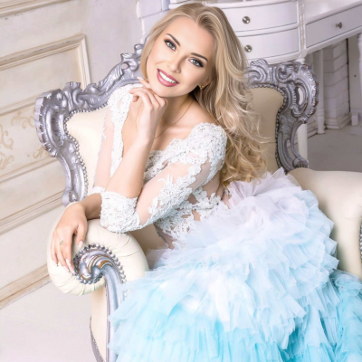 Юля Лукиникина